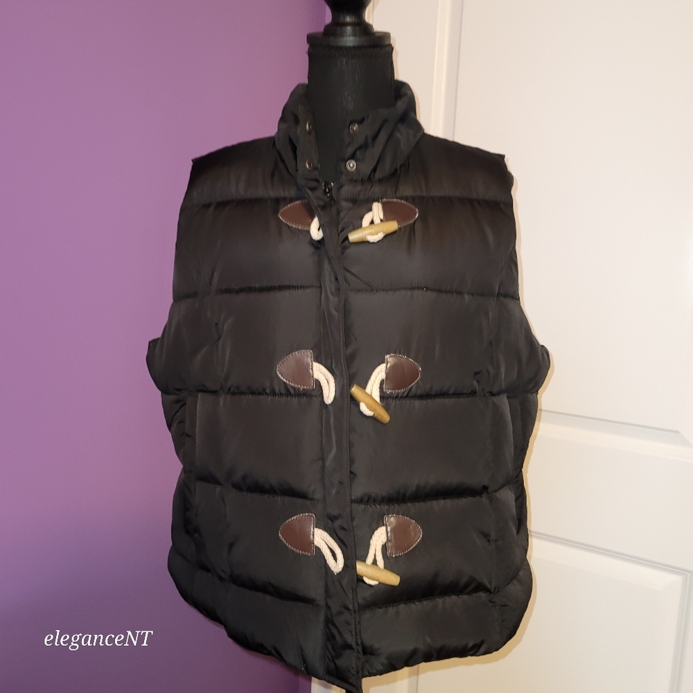 Arizona Jeans Black Puffer Vest with Toggle Closures Sz: 1X - Picture 10 of 12